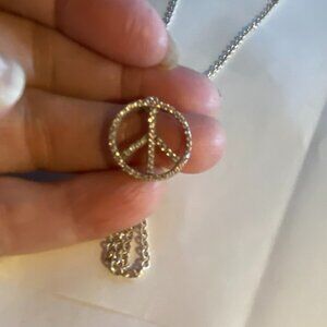 N/C 925 Silver Peace sign Necklace with Rhinestones